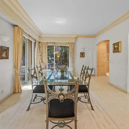 Ref 1849 - Cannes - Provencal Style To Rent * Le Cannet