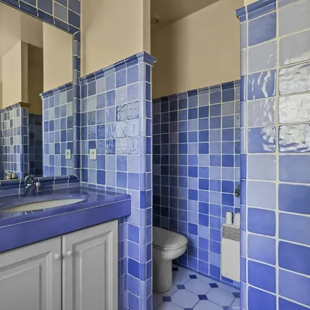 Ref 1849 - Cannes - Provencal Style To Rent * Le Cannet