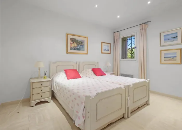Villa Ref 1849 - Cannes - Provencal Style To Rent Le Cannet