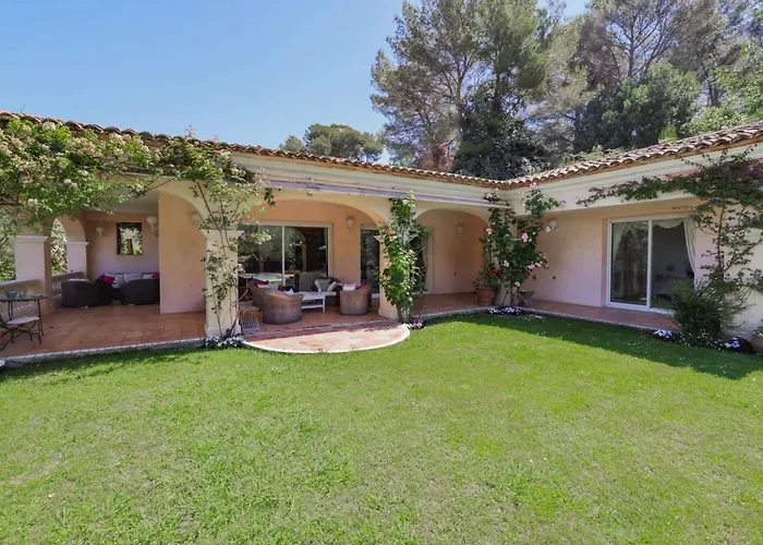 Ref 1849 - Cannes - Provencal Style To Rent Villa *
